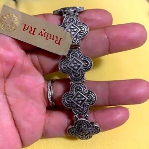 ✨3/$30✨Ruby Rd. Bracelet